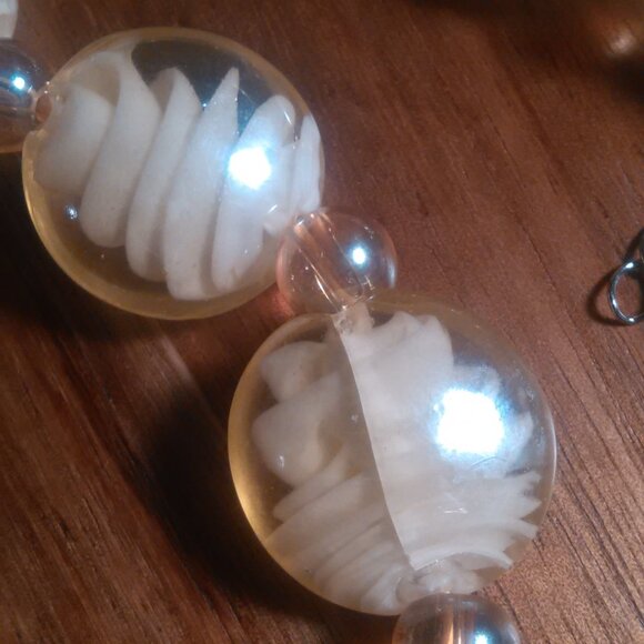 Champagne Color Murano Glass Beaded Silvertone Brass Necklace (20 to 22 Inch) - Picture 12 of 15